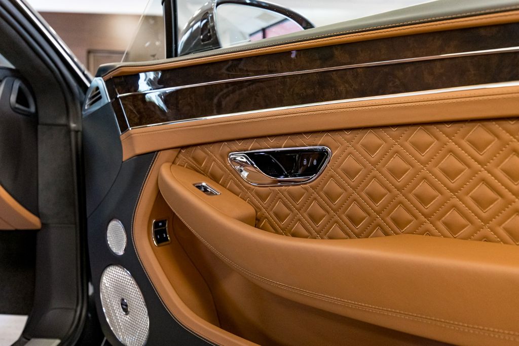 Bentley Continental 2023