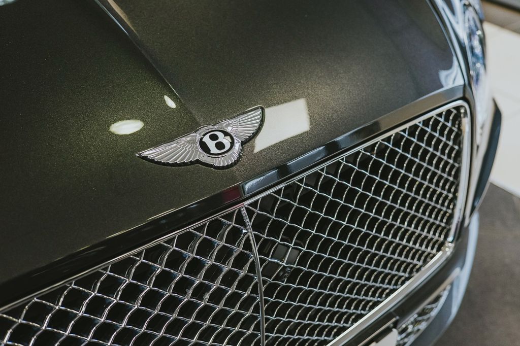 Bentley Continental 2023