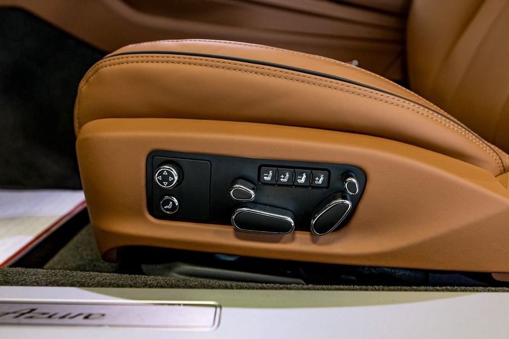 Bentley Continental 2023