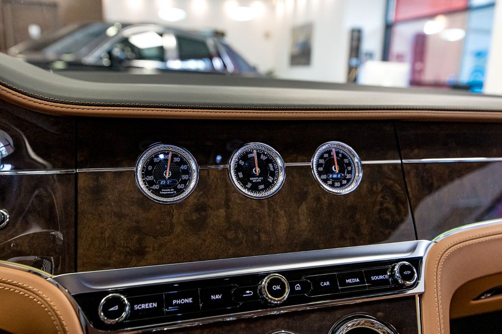 Bentley Continental 2023