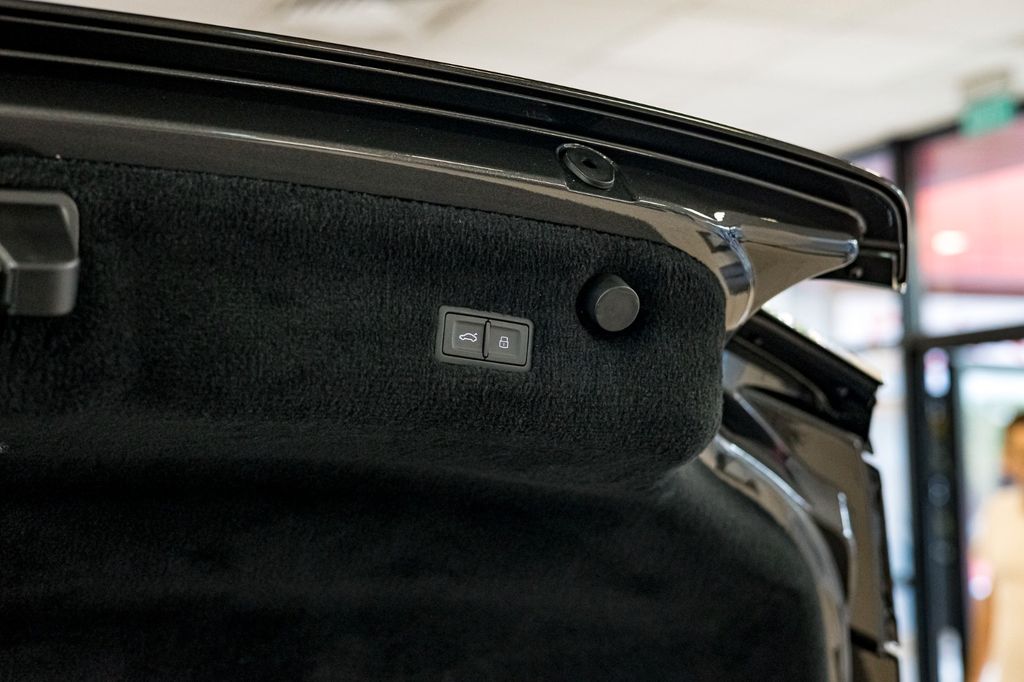 Bentley Continental 2023