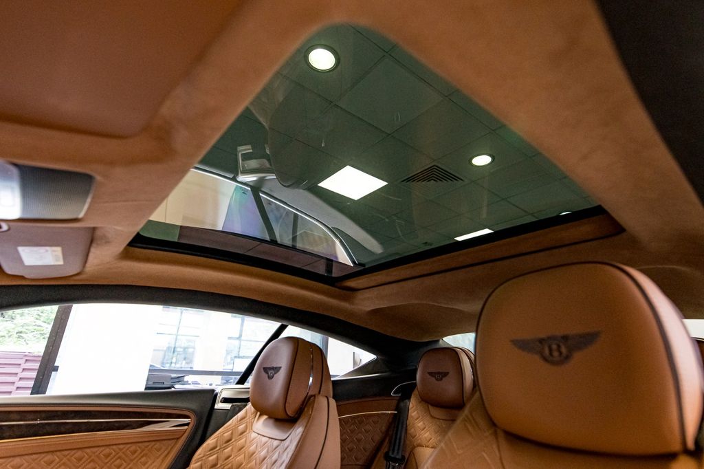 Bentley Continental 2023