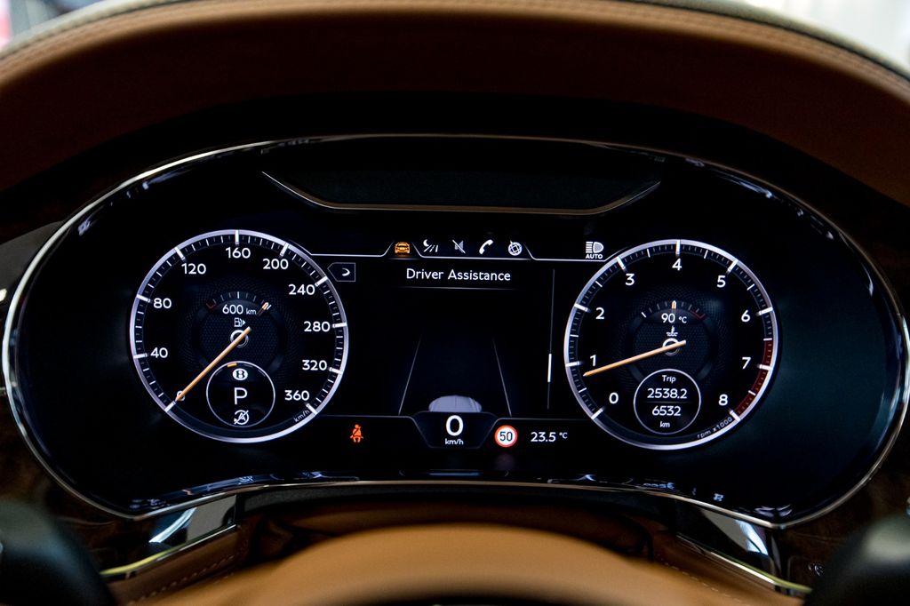 Bentley Continental 2023