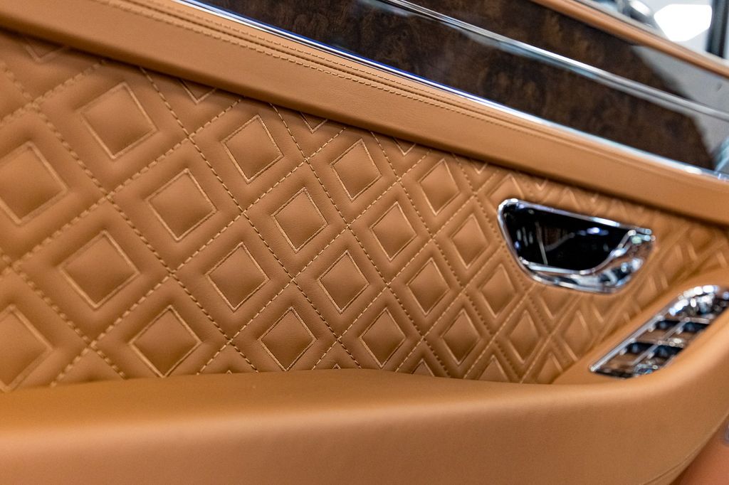 Bentley Continental 2023