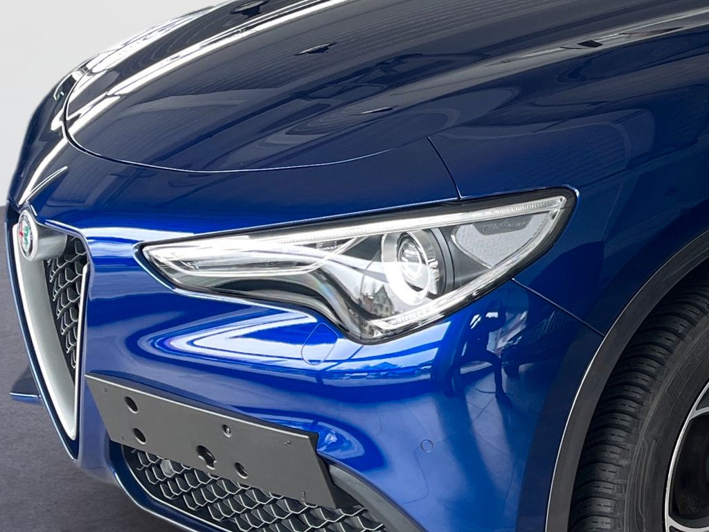 Alfa Romeo Stelvio 2023