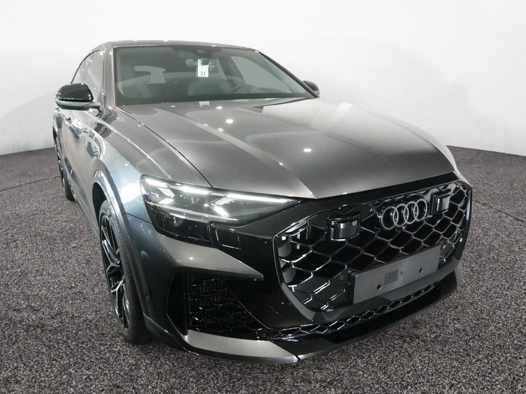 Audi RSQ8 2025