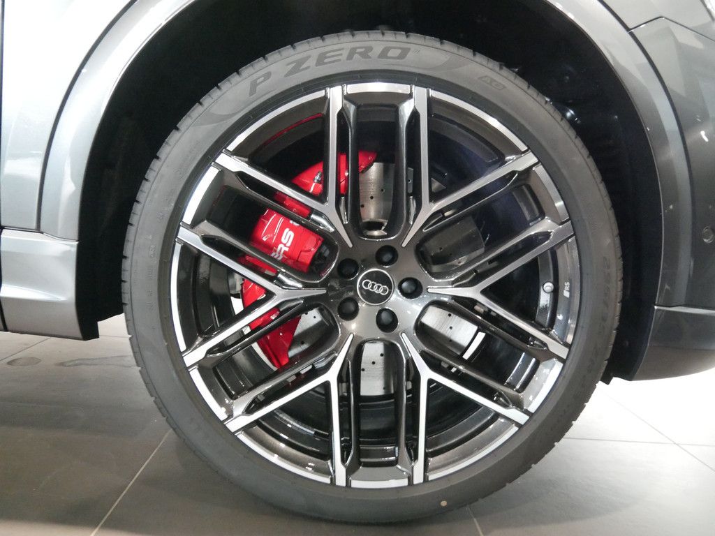 Audi RSQ8 2025