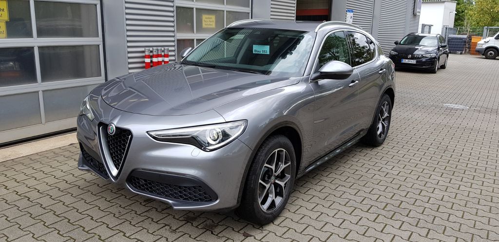 Alfa Romeo Stelvio 2021