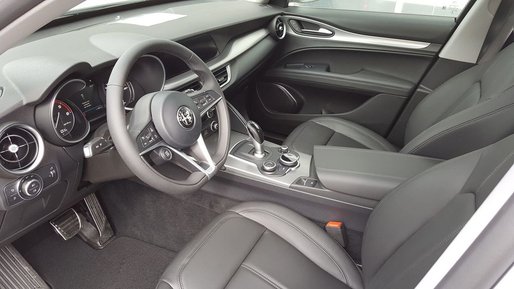 Alfa Romeo Stelvio 2018