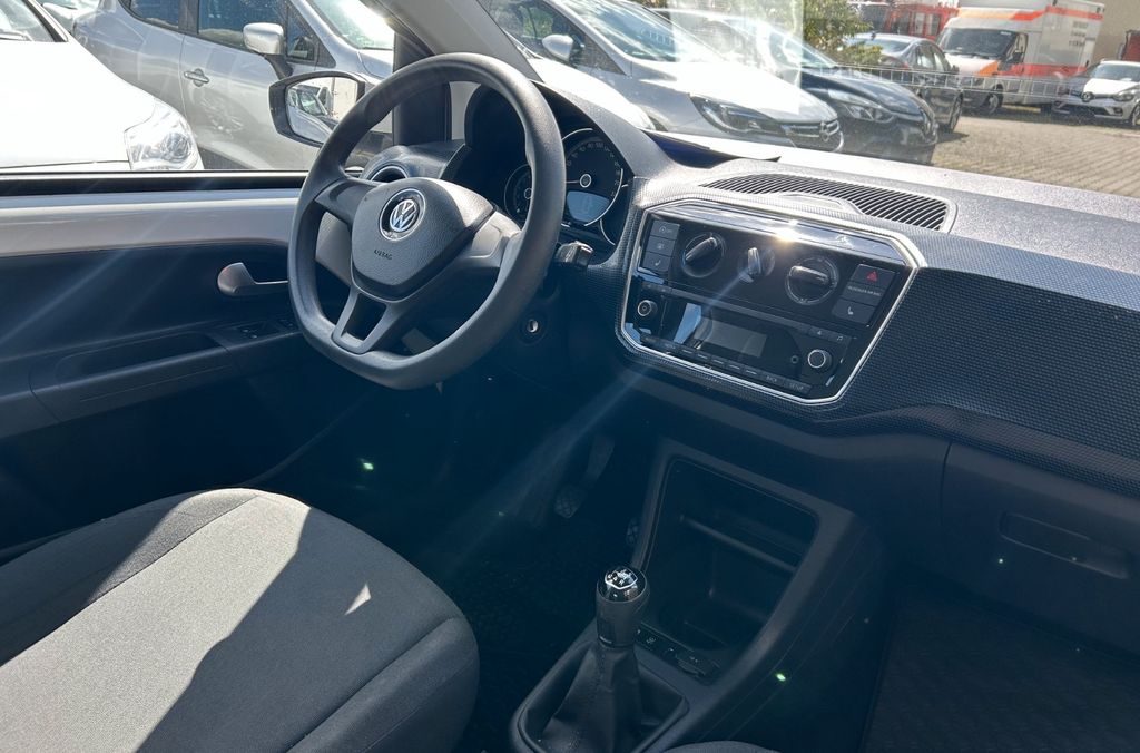 Volkswagen up! 2019