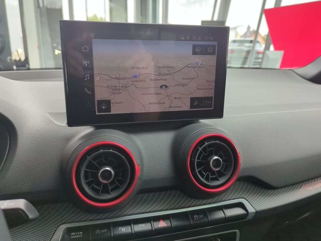Audi SQ2 2025