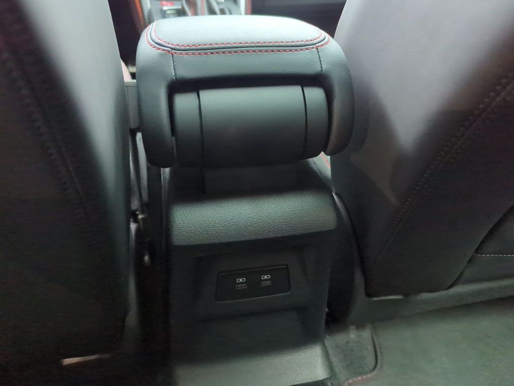 Audi SQ2 2025