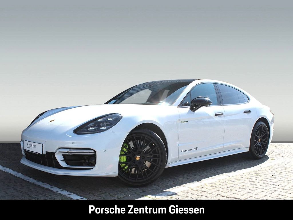 Porsche Panamera 2023