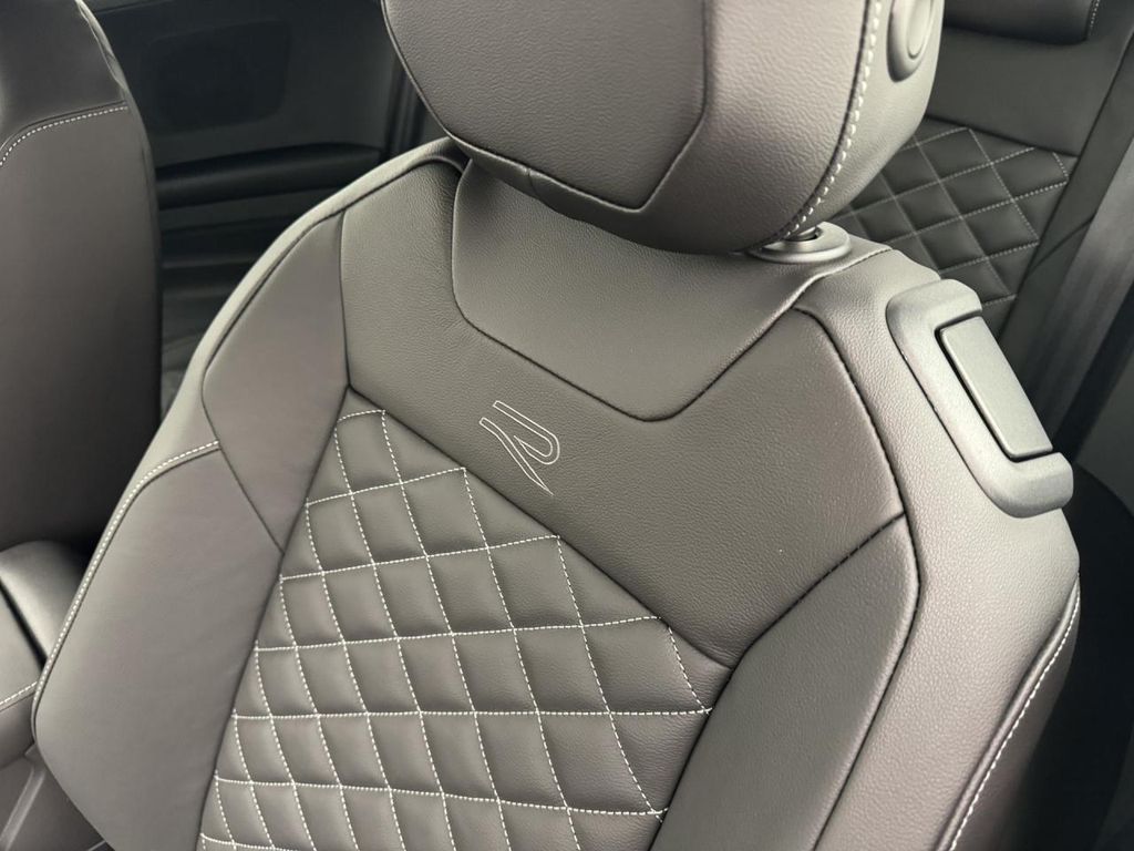 Volkswagen T-Roc 2024