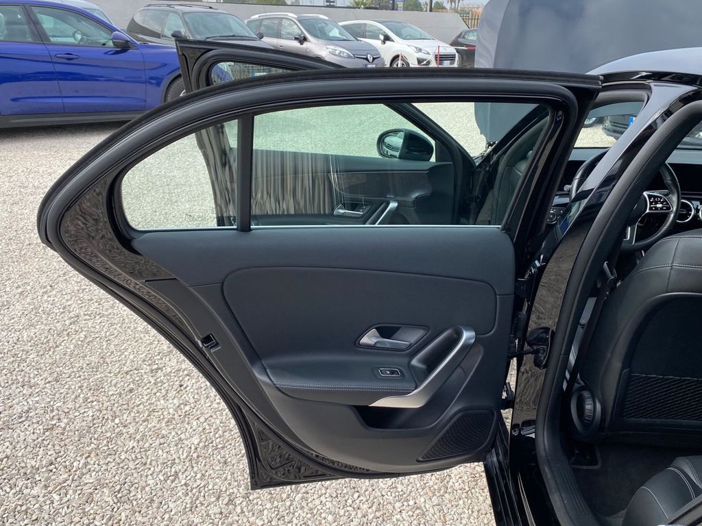 Mercedes-Benz A 180 2021