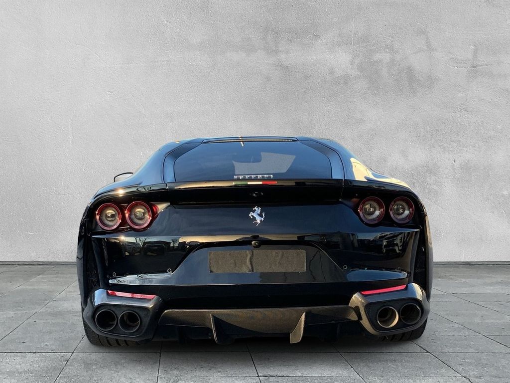 Ferrari 812 2020