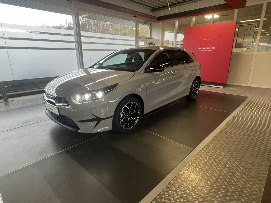 Kia cee'd / Ceed 2025