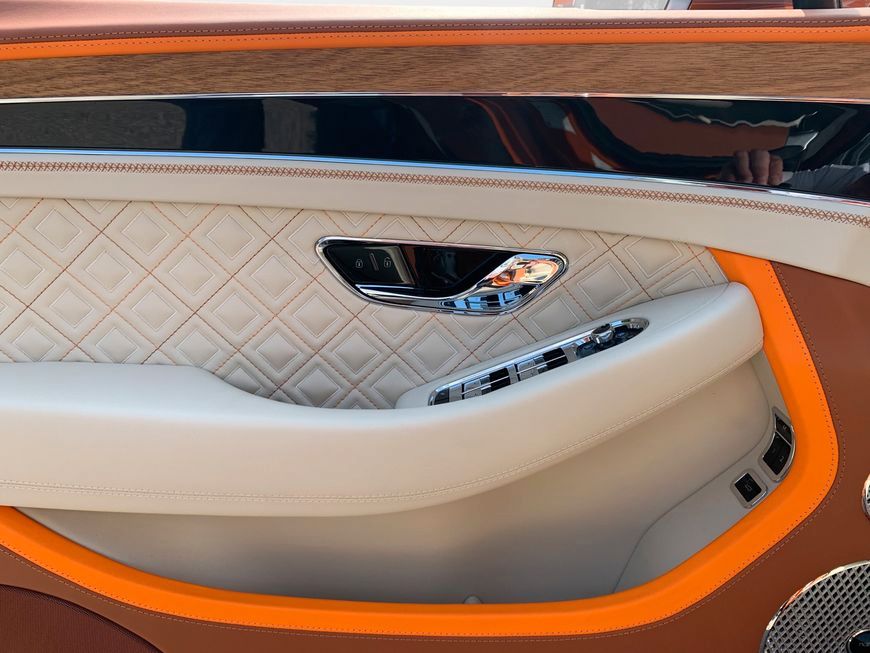 Bentley Continental 2023