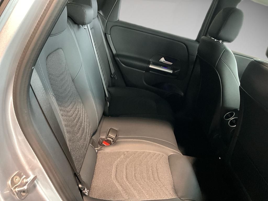 Mercedes-Benz B 250 2025