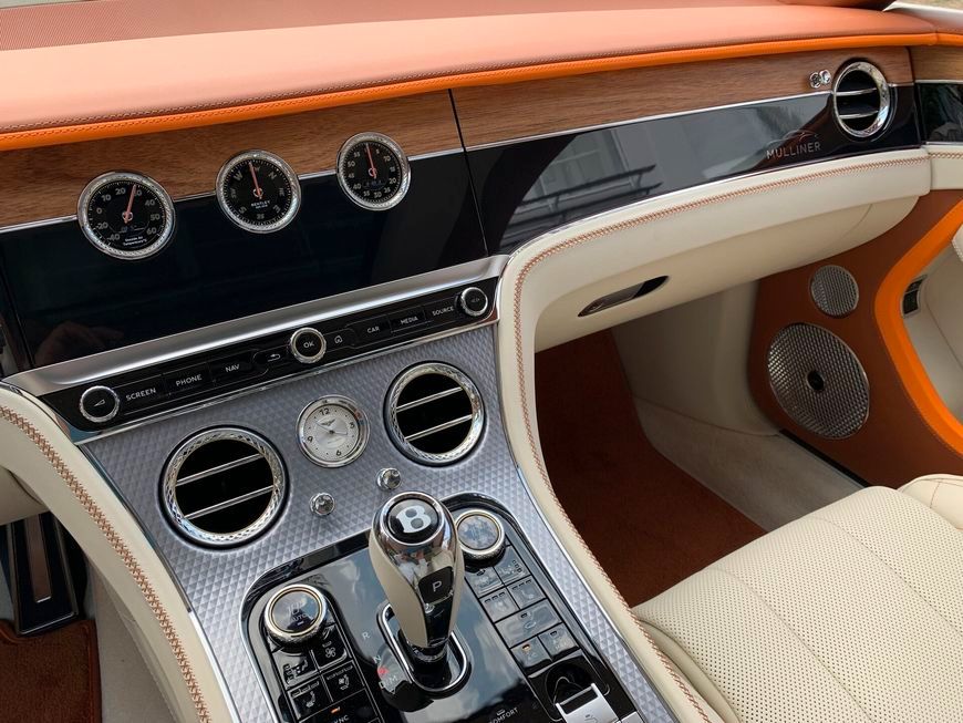 Bentley Continental 2023