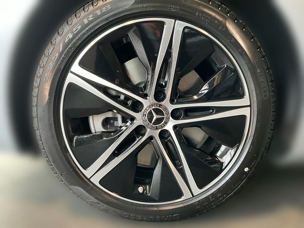 Mercedes-Benz B 250 2025