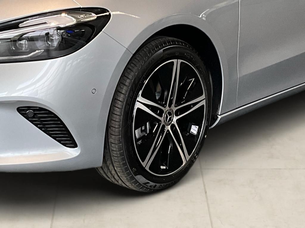 Mercedes-Benz B 250 2025