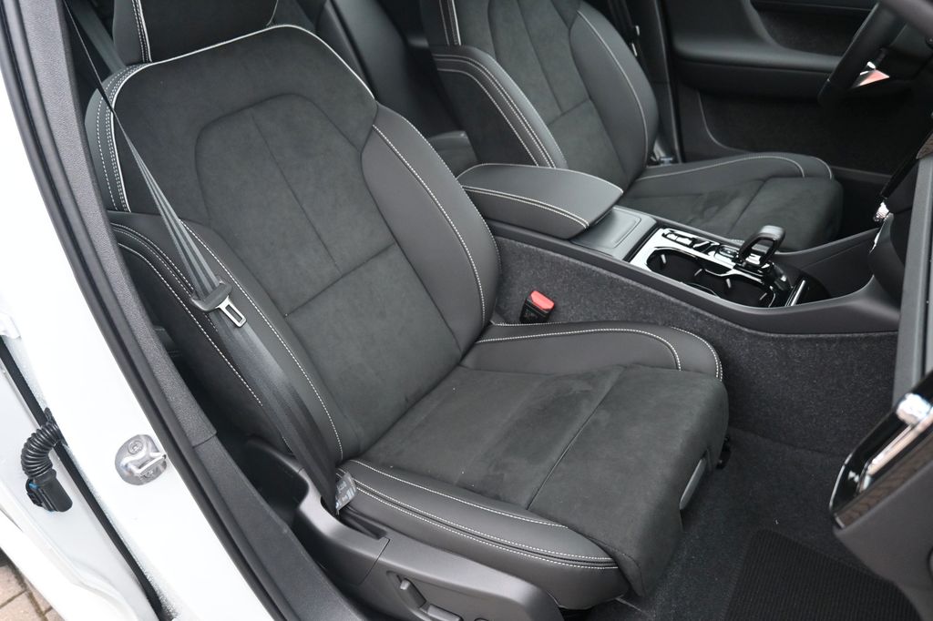 Volvo XC40 2024
