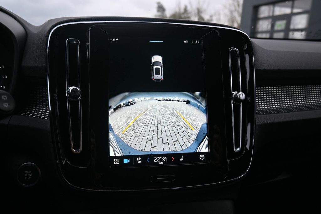 Volvo XC40 2024