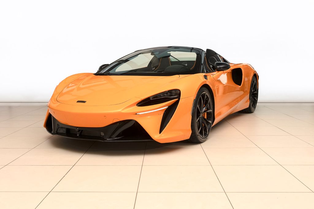 McLaren Artura 2025