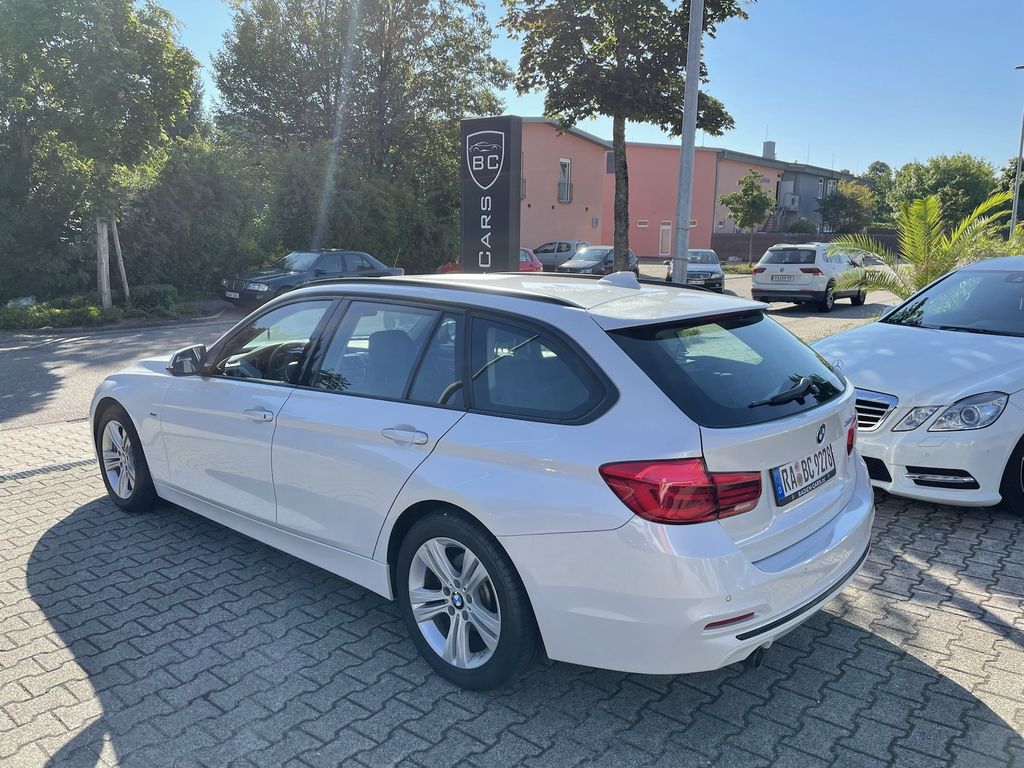 BMW 318 2018