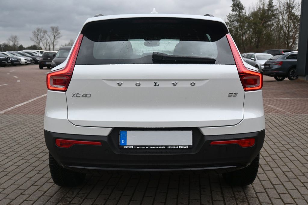 Volvo XC40 2024