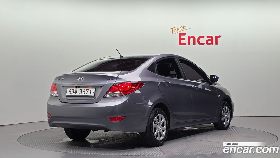 Hyundai Accent 2014