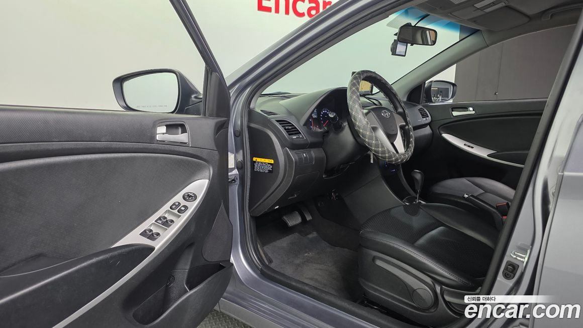 Hyundai Accent 2014