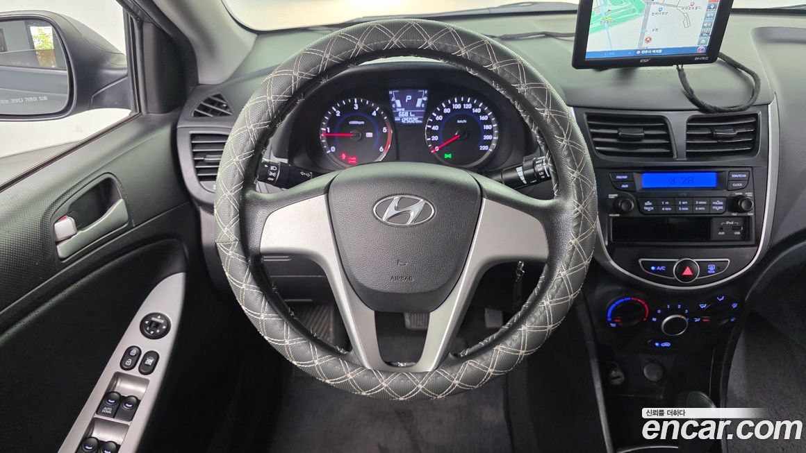Hyundai Accent 2014