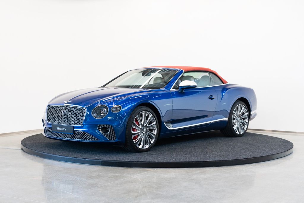 Bentley Continental GTC 2023
