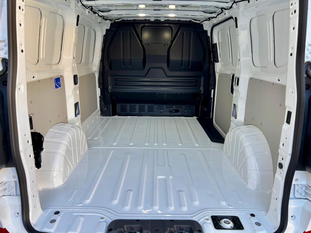 Volkswagen T7 Transporter 2025