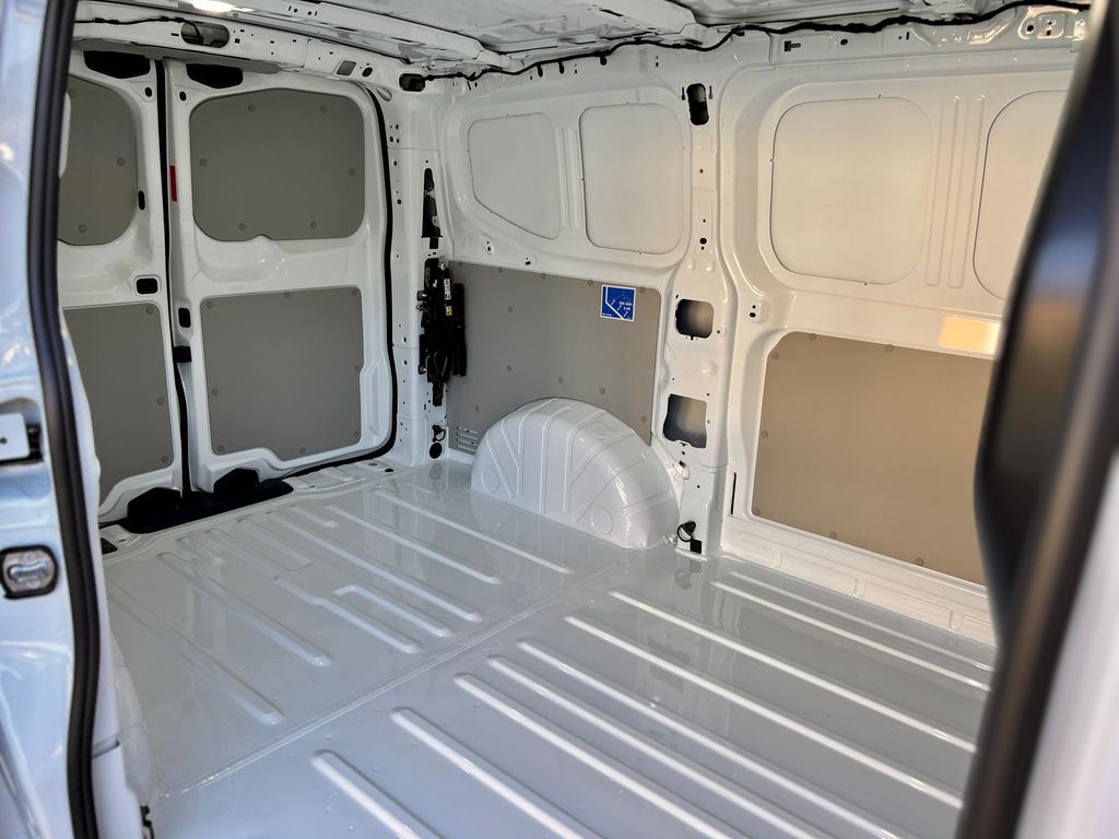 Volkswagen T7 Transporter 2025