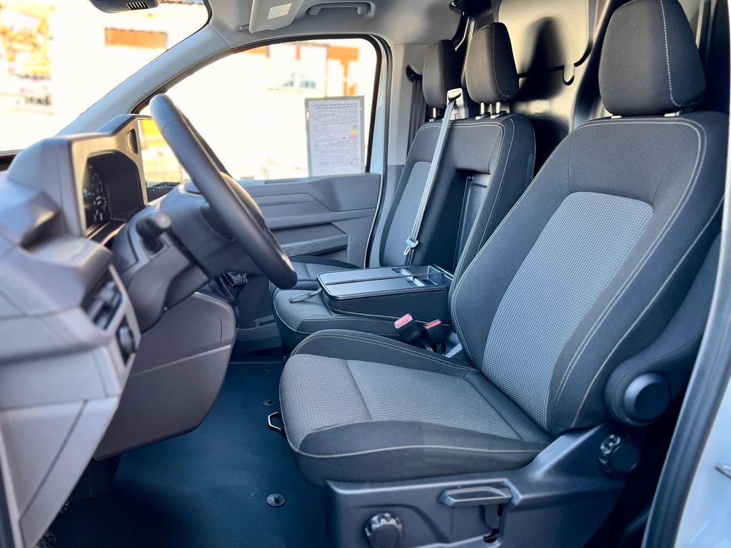 Volkswagen T7 Transporter 2025