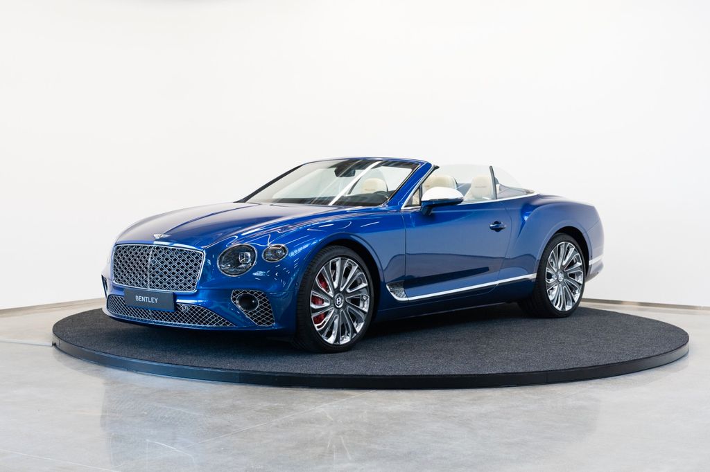 Bentley Continental GTC 2023