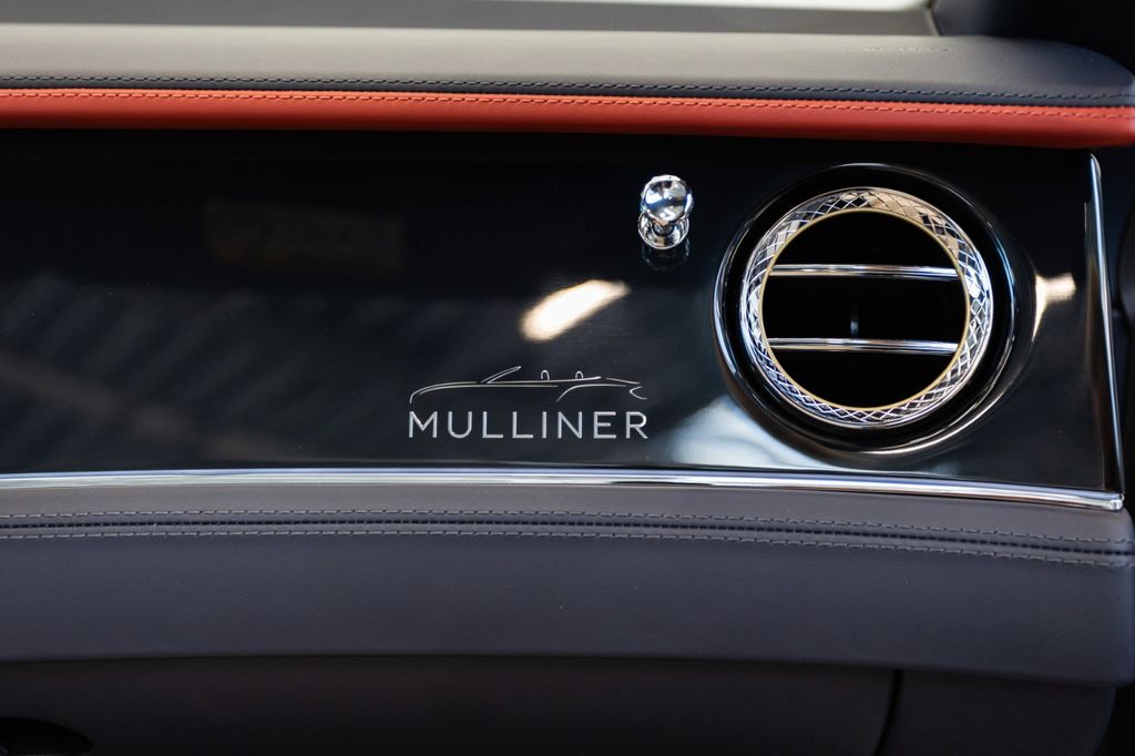 Bentley Continental GTC 2023