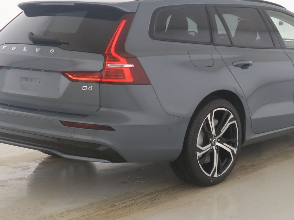 Volvo V60 2024