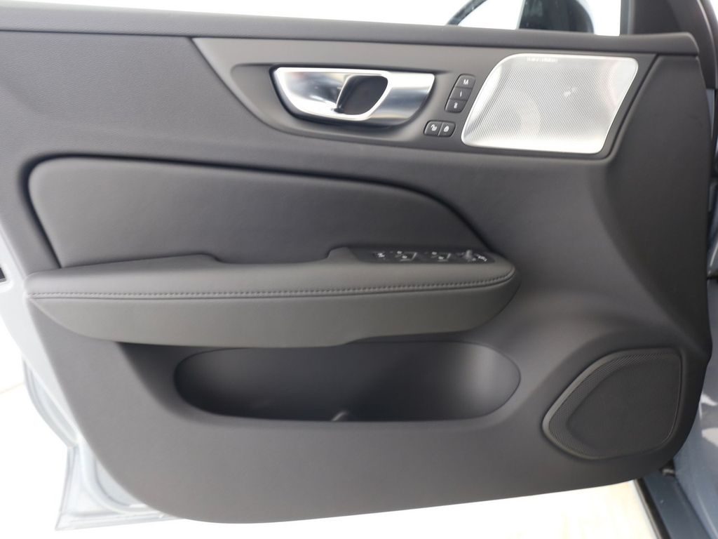 Volvo V60 2024