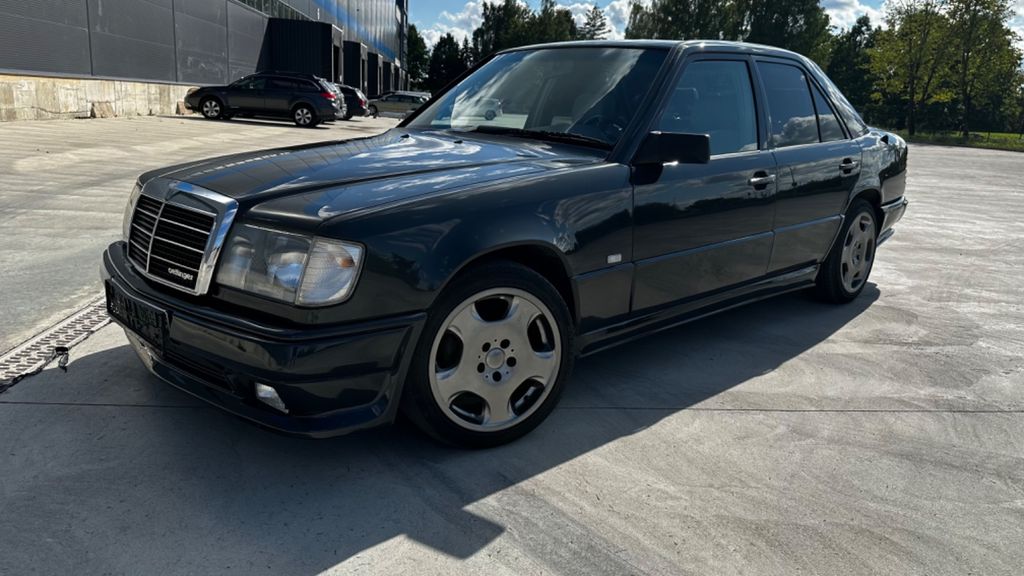 Mercedes-Benz E 300 1989