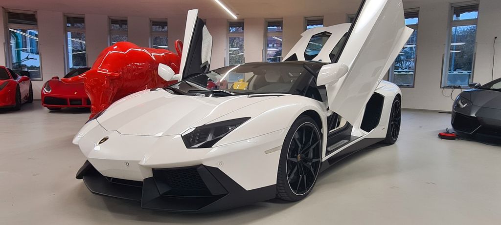 Lamborghini Aventador 2015