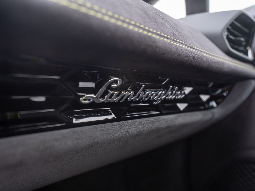 Lamborghini Huracán 2023