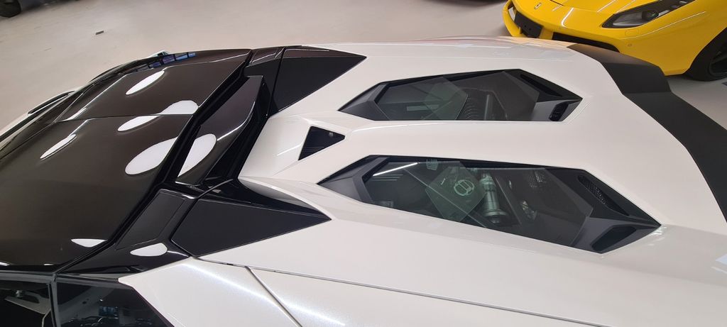 Lamborghini Aventador 2015