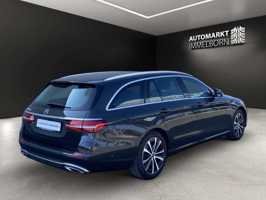 Mercedes-Benz E 300 2021