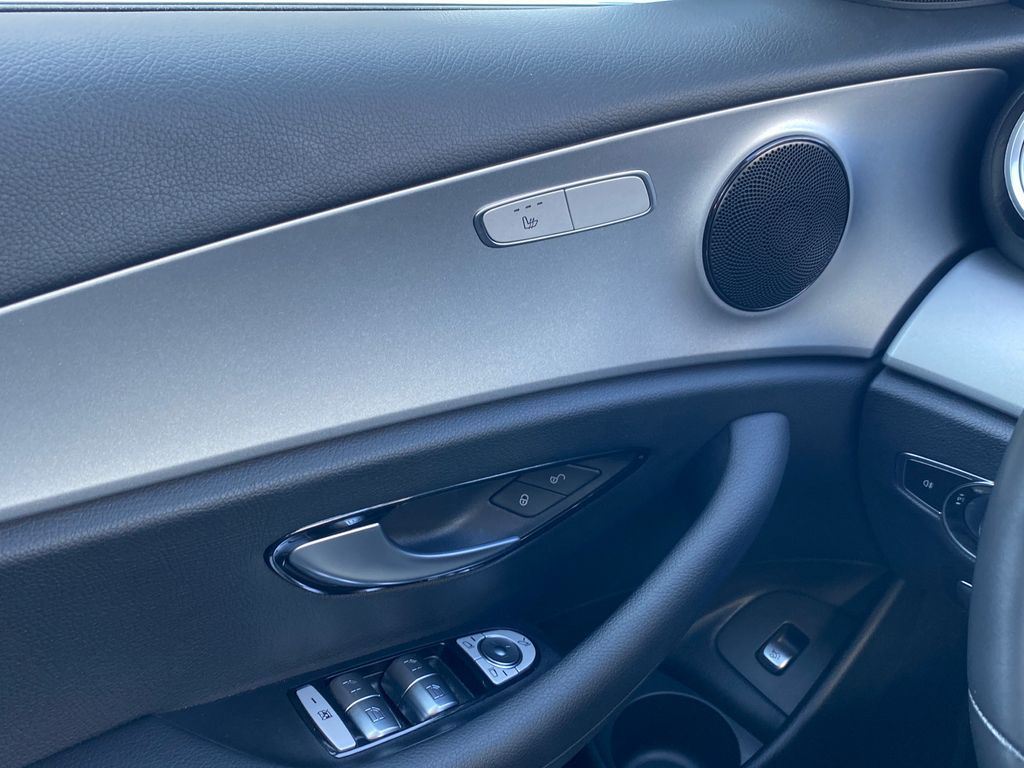 Mercedes-Benz E 300 2021