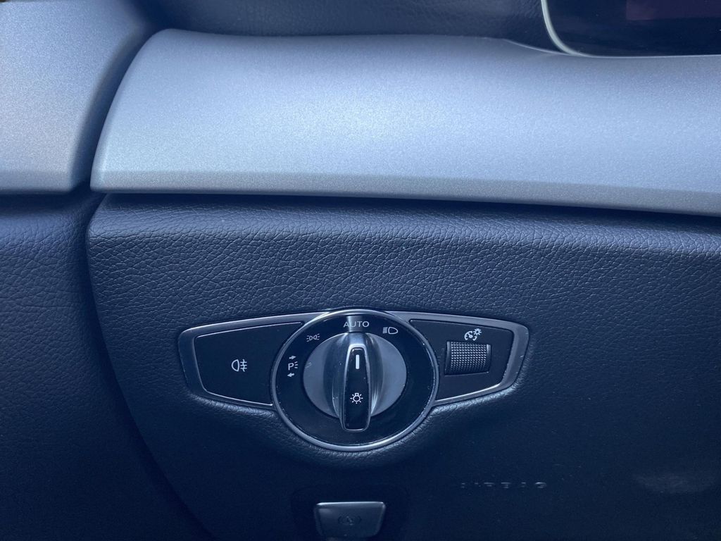 Mercedes-Benz E 300 2021