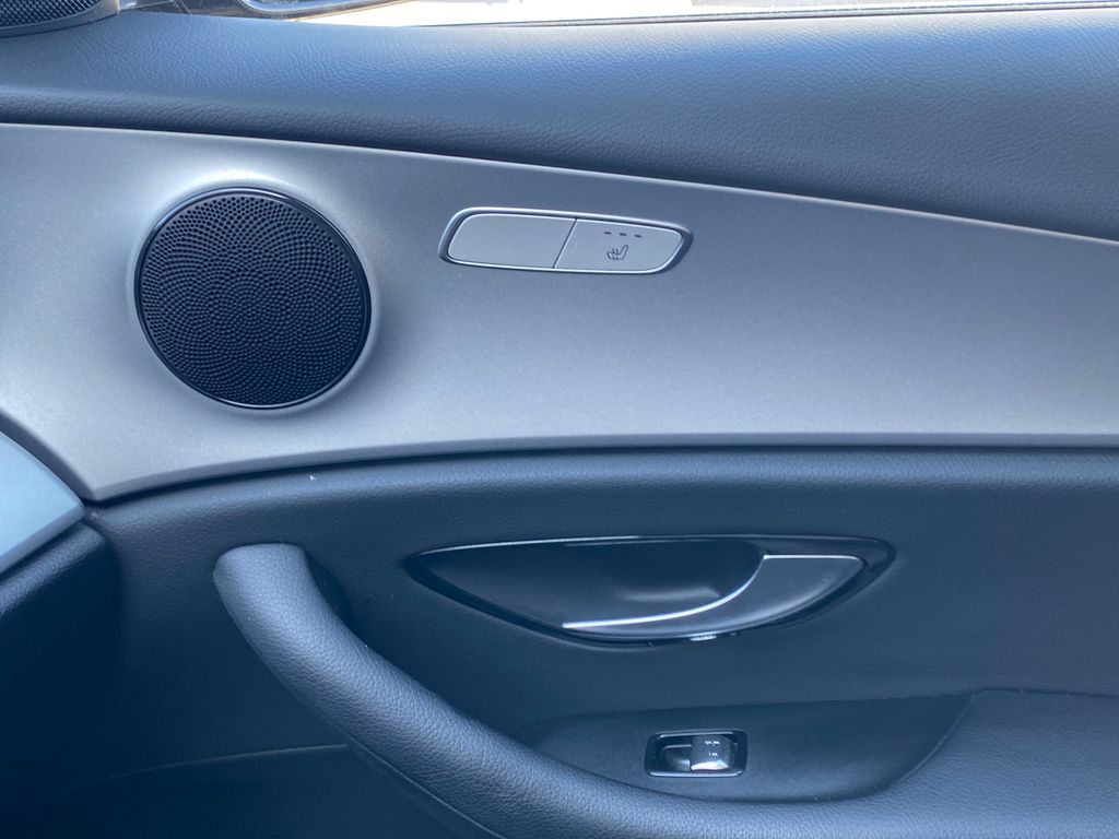 Mercedes-Benz E 300 2021